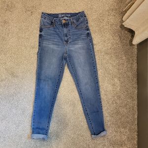 3 for $10 any $5 items! Skinny highrise jeggings